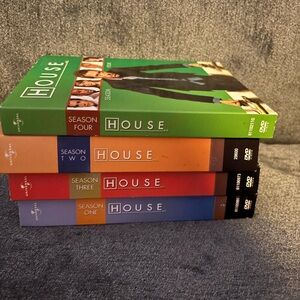 House DVD Box Set Seasons 1-4